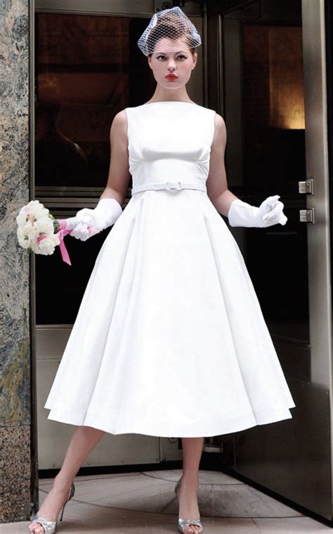 abiti sposa anni 50 givenchy|Abiti da sposa vintage: i più belli e dove trovarli.